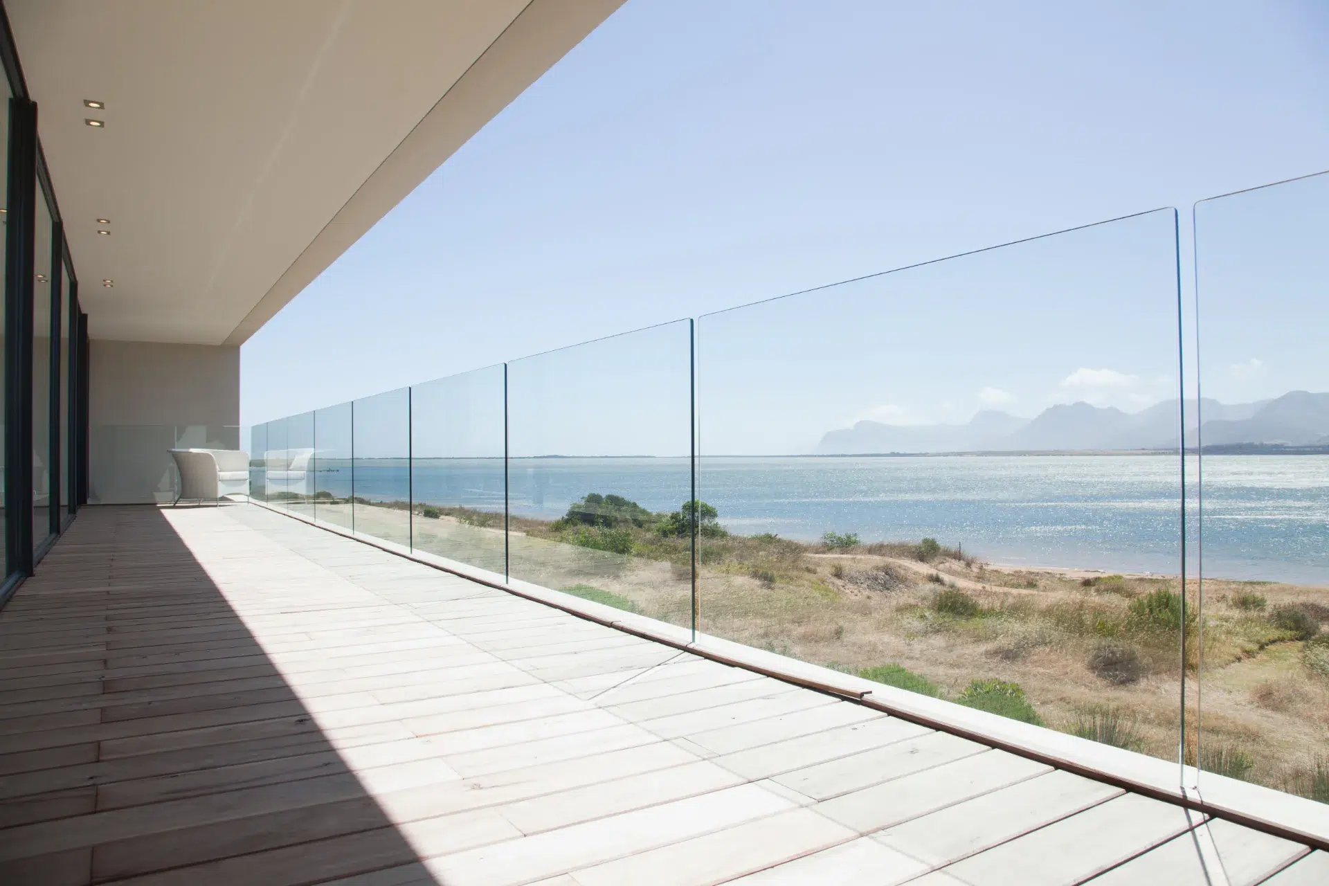 VLX 120 Glass Railing System in Los Angeles, CA | Sightline Windows & Doors - detail 1